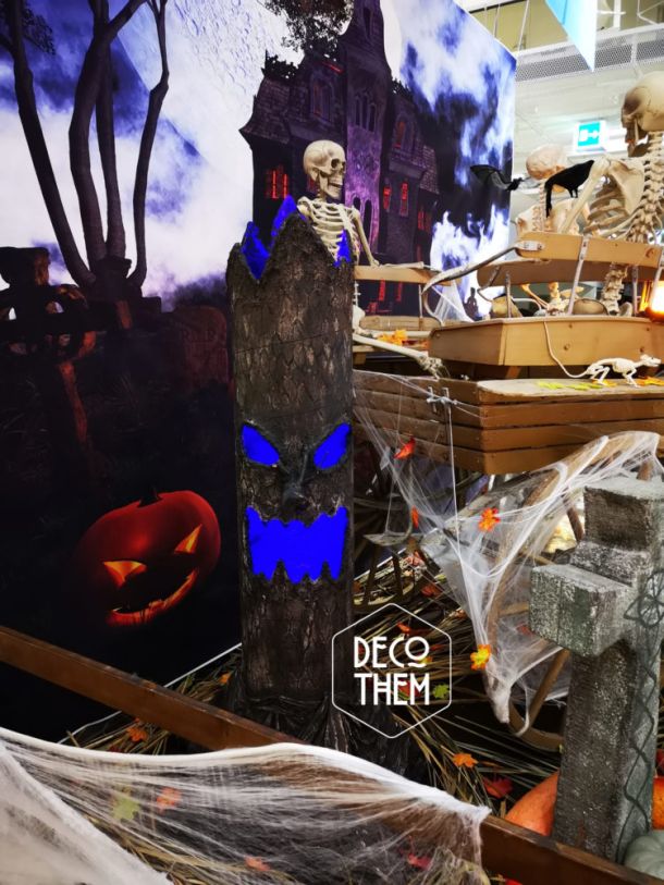 Décoration Halloween Bulle, calèche hantée, corbeaux, chauves-souris, squelettes, pierres tombales, arbres hanté, citrouilles, toiles d'araignées, maïs, crânes