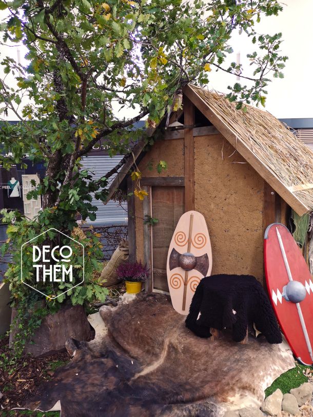 Village celtique | Réalisation de cabanes en bois recyclé, torchis et roseaux