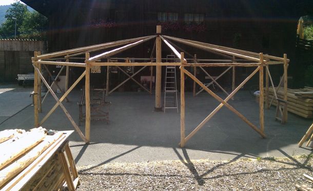 Structure en bois couvrante
