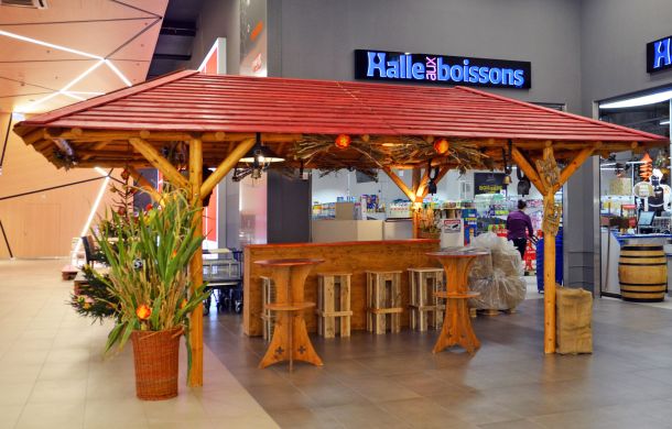 Décor pour la Bénichon 2018 | Couvert en bois et bar (Entièrement réalisé par DECOTHEM)