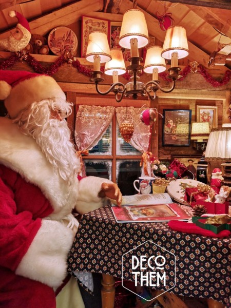 Chez le Père-Noël, décorations de Noël, Père-Noël, bureau du Père-Noël